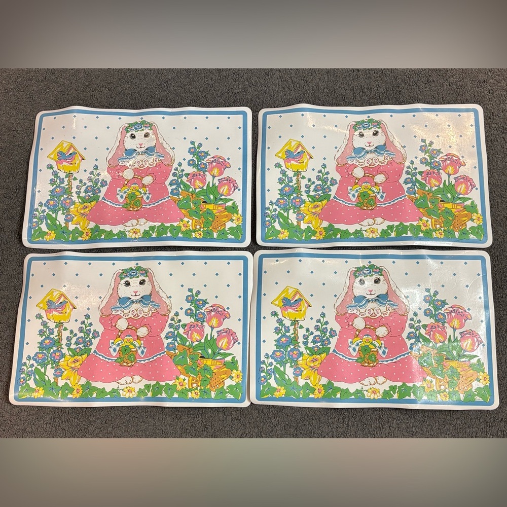 Lot of 4 Easter Bunny Rabbit Spring Flowers Vinyl Vintage Placemats 17.75” x 11